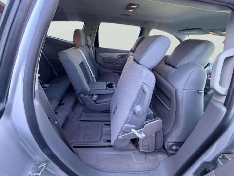 2017 Chevrolet Traverse LS