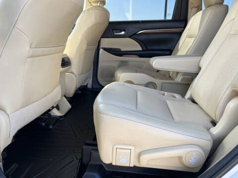 2018 Toyota Highlander Limited Platinum