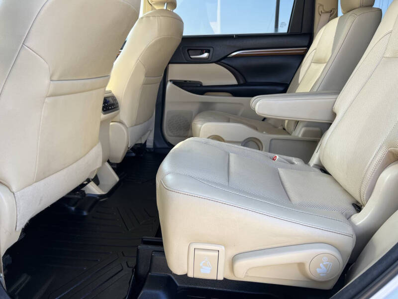 2018 Toyota Highlander Limited Platinum