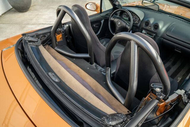 2000 Mazda MX-5 Miata 33
