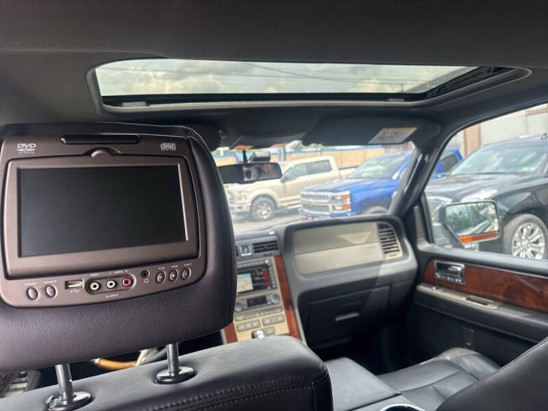 2012 Lincoln Navigator