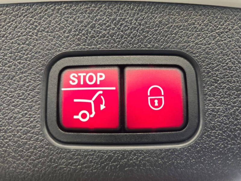 2023 Mercedes-Benz GLC GLC 300