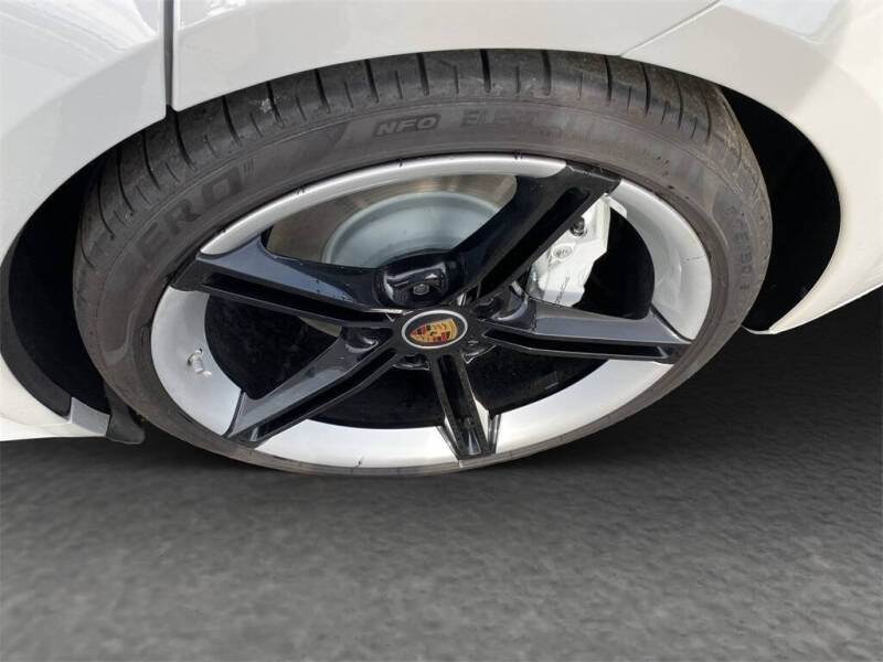 2024 Porsche Taycan GTS Sport Turismo