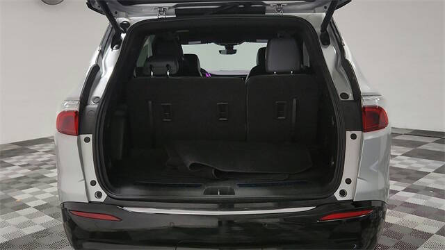 2022 Buick Enclave Essence