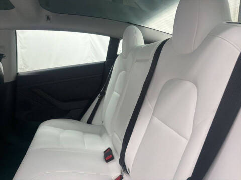 2023 Tesla Model 3 Performance