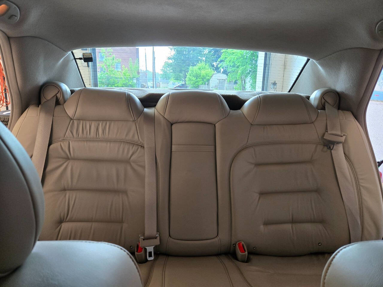 2002 Cadillac DeVille 103