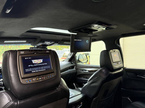 2016 Cadillac Escalade ESV Platinum