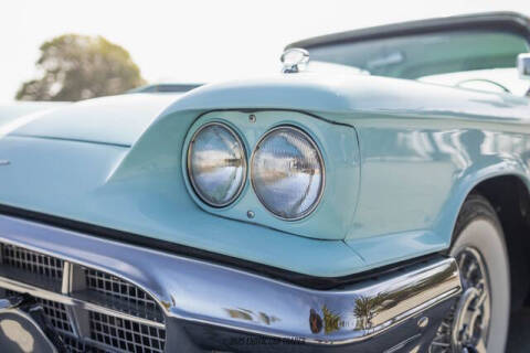 1960 Ford Thunderbird