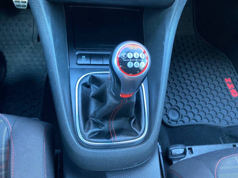 2013 Volkswagen GTI Base PZEV