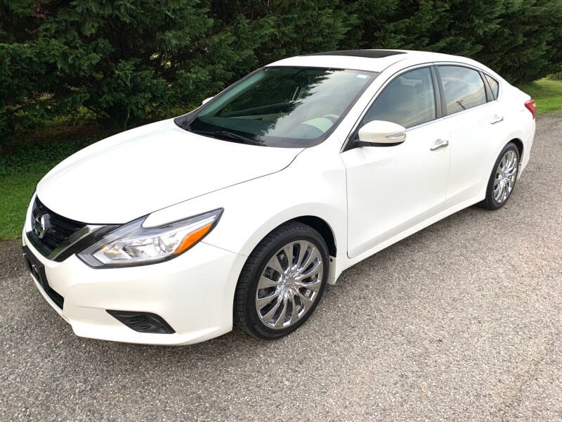 2017 Nissan Altima for sale at 268 Auto Sales in Dobson NC
