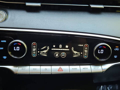 2023 Genesis GV70 2.5T Standard