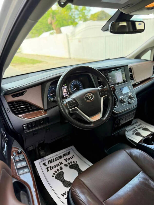 2018 Toyota Sienna