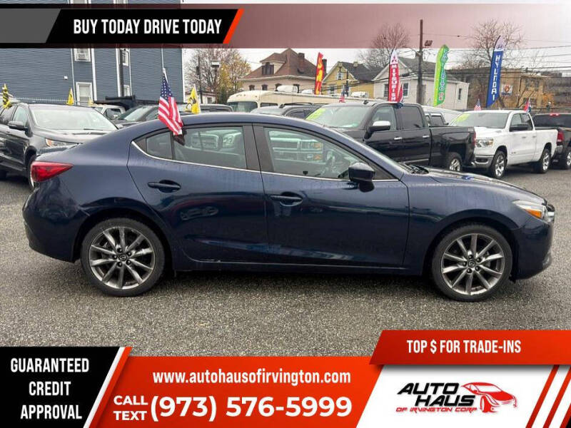 2018 Mazda MAZDA3 Touring