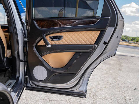 2017 Bentley Bentayga