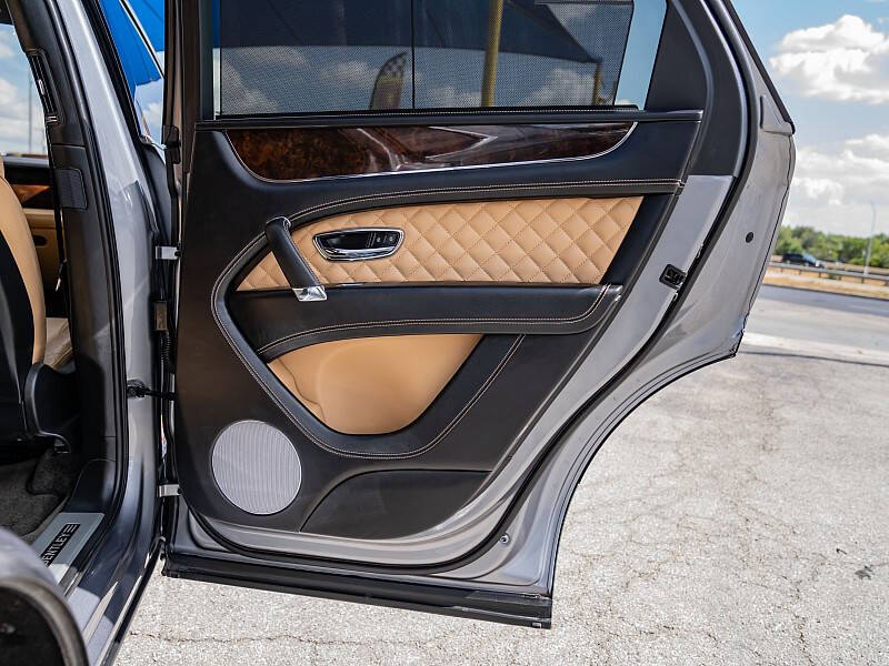 2017 Bentley Bentayga