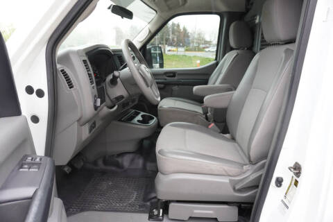 2017 Nissan NV