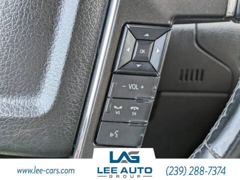 2017 Lincoln Navigator Select