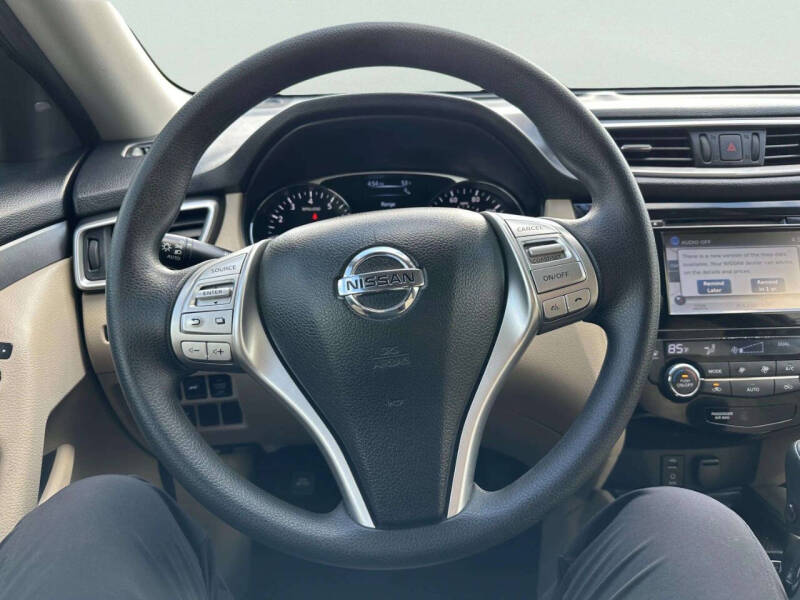 2016 Nissan Rogue SV
