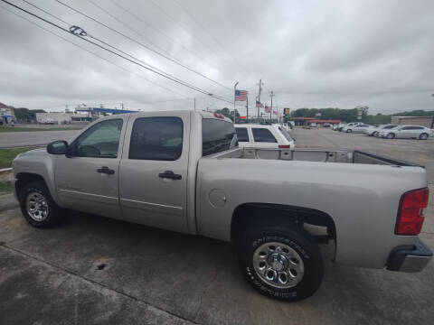 2007 Chevrolet Silverado 1500 for sale at BIG 7 USED CARS INC in League City TX