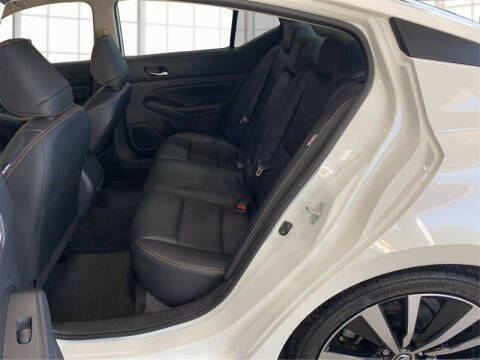 2022 Nissan Altima 2.5 SR