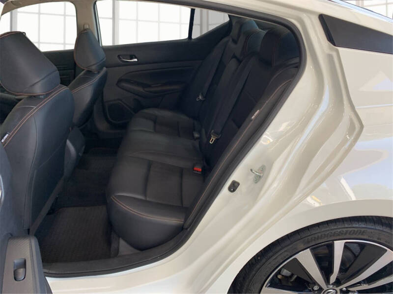 2022 Nissan Altima 2.5 SR