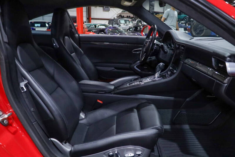 2018 Porsche 911 Carrera 4S