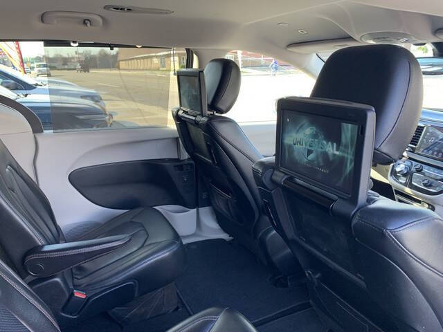2018 Chrysler Pacifica Touring L Plus