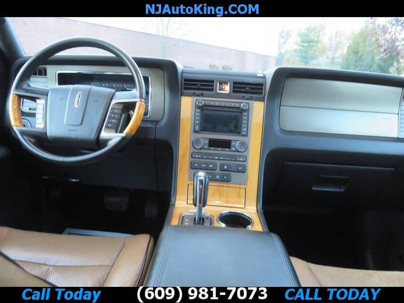 2012 Lincoln Navigator L