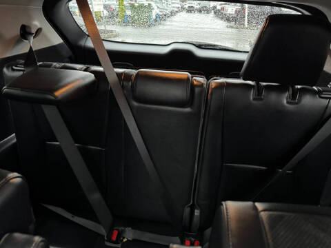 2022 Toyota Highlander Hybrid Platinum