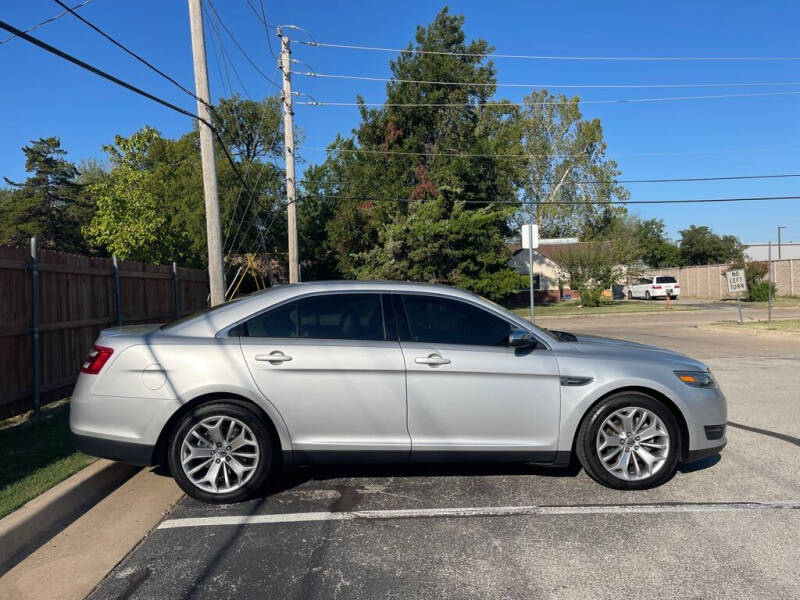 2017 Ford Taurus Limited