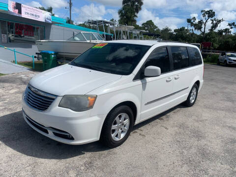2012 Chrysler Town and Country for sale at EXECUTIVE CAR SALES LLC in North Fort Myers FL