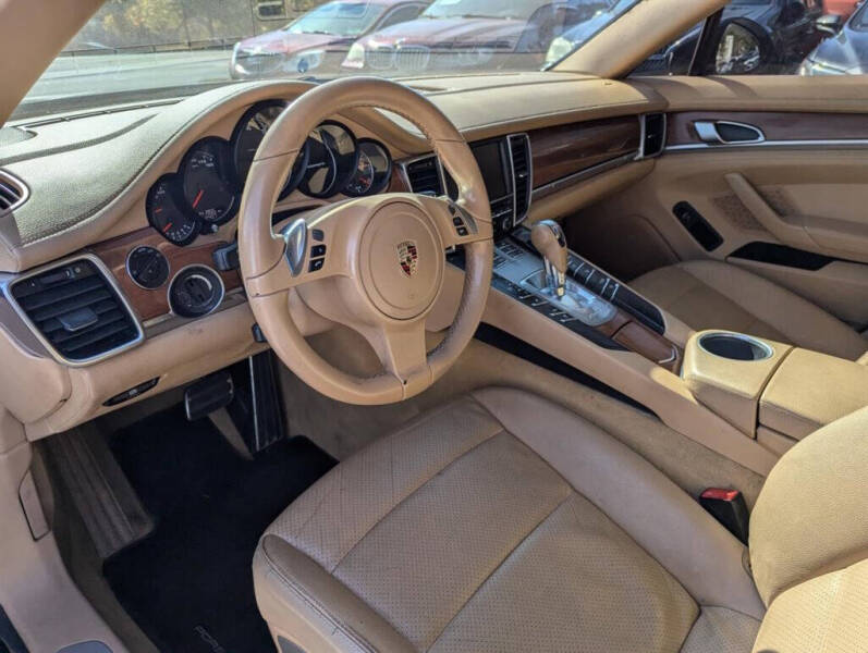 2011 Porsche Panamera Base photo 7