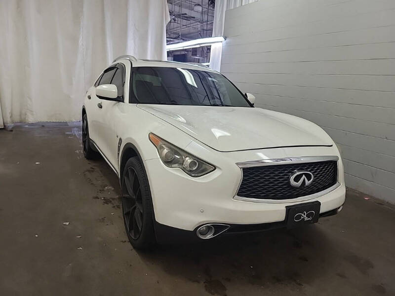 2017 Infiniti QX70