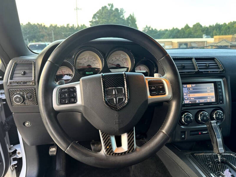 2014 Dodge Challenger R/T Plus