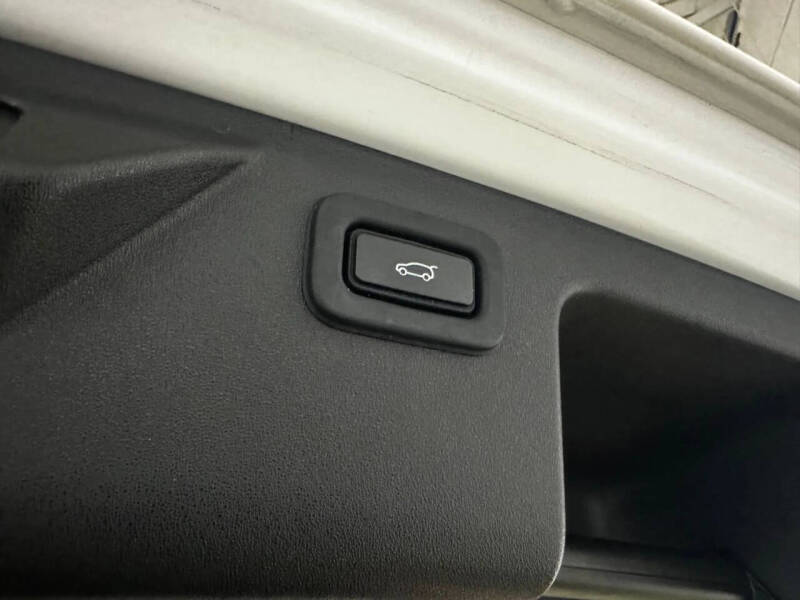 2021 Land Rover Discovery Sport P250 SE