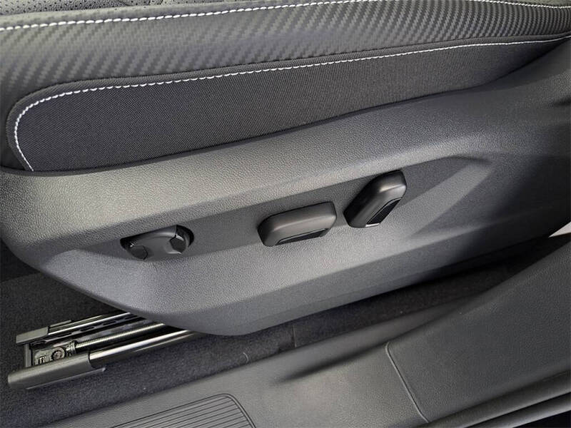 2026 Volkswagen Atlas Cross Sport SE