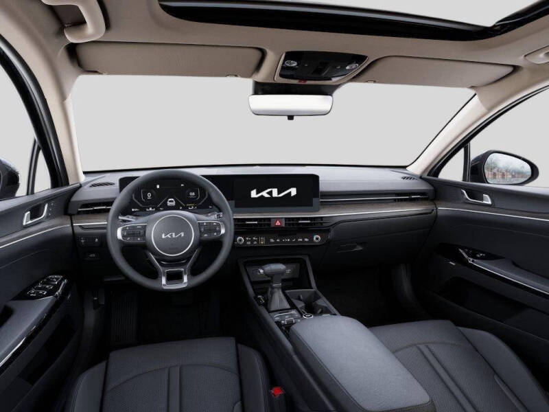 2025 Kia K5 EX