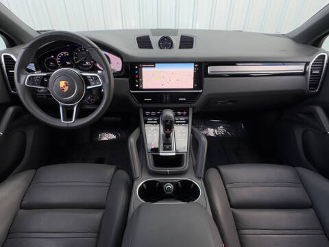 2023 Porsche Cayenne E-Hybrid Coupe