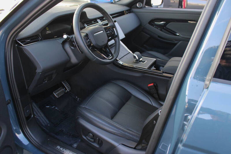 2024 Land Rover Range Rover Evoque P250 Dynamic SE