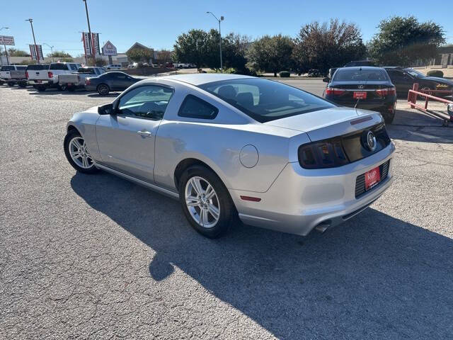 2014 Ford Mustang V6