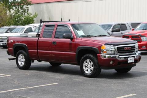 2005 GMC Sierra 1500 for sale at Champion Motor Cars in Machesney Park IL