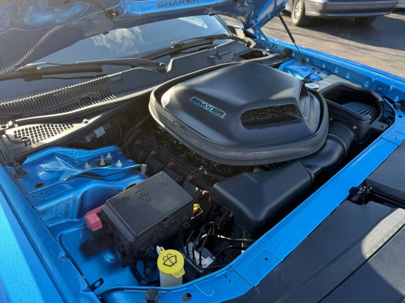 2015 Dodge Challenger R/T Plus Shaker