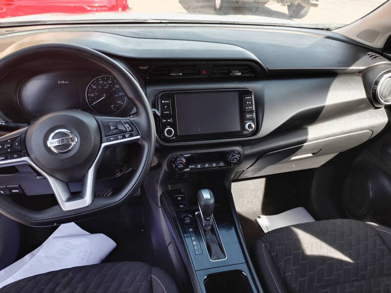 2021 Nissan Kicks SV