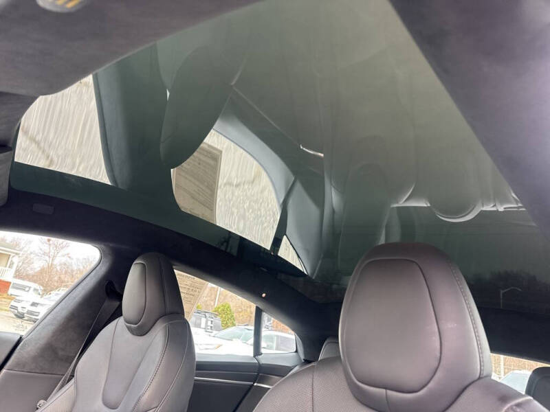 2021 Tesla Model S Plaid