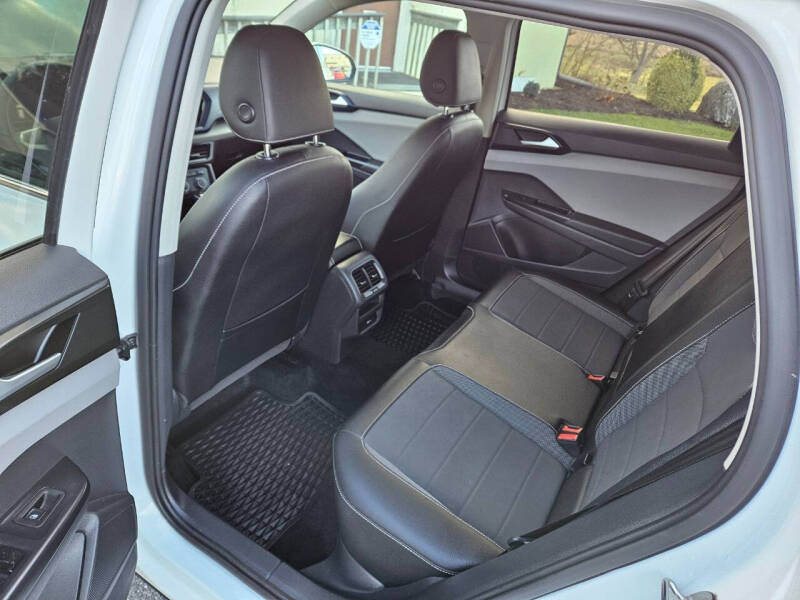 2022 Volkswagen Taos SE 4Motion