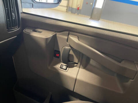 2023 Chevrolet Express 2500