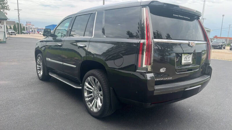 2019 Cadillac Escalade Luxury