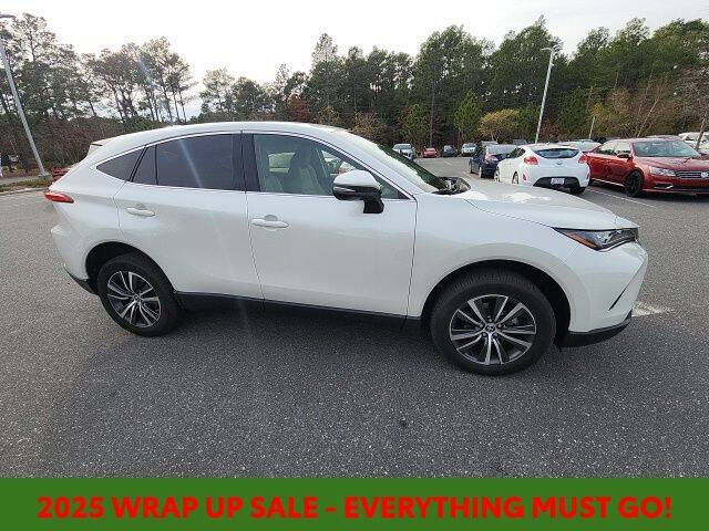 2022 Toyota Venza LE