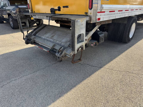 2019 Freightliner M2 106