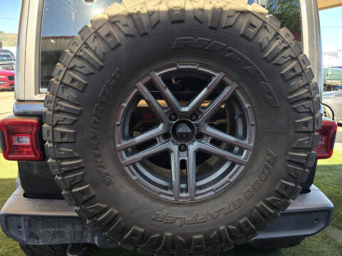 2020 Jeep Wrangler Unlimited Sahara Altitude